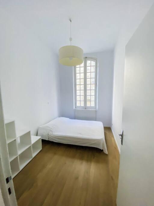 ארל Apartment In Hyper Center - 3 Bedrooms מראה חיצוני תמונה